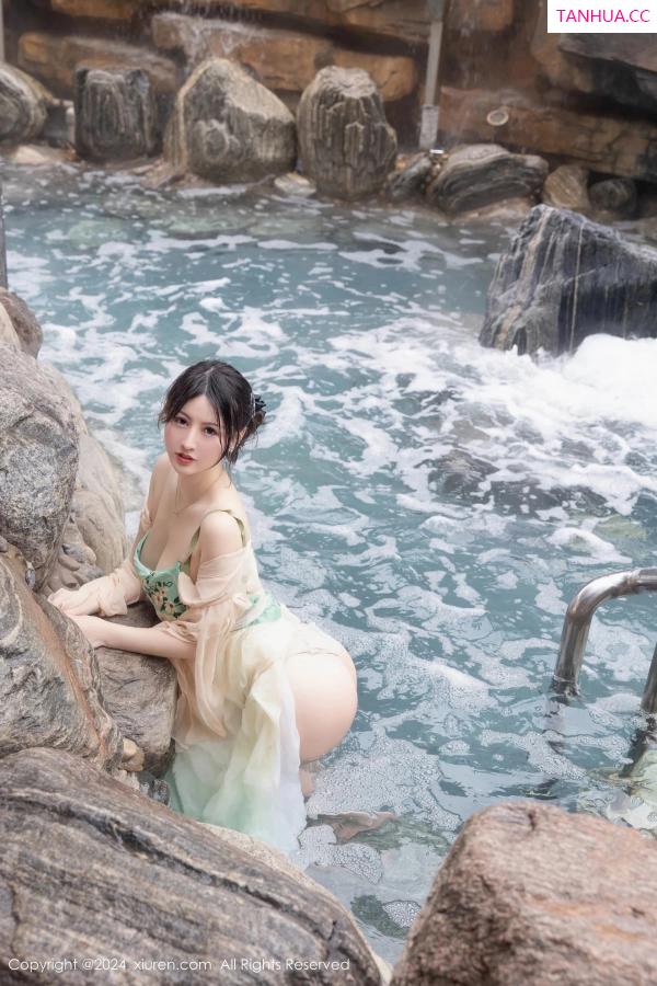 陈诗诗 诗诗 [XiuRen]高清写真图 2024.02.22 No.8128 诗诗kiki 性感美臀第21张图片